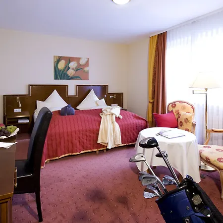 Tanneck Otel