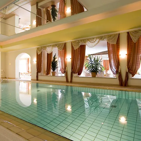 Otel Tanneck 4*